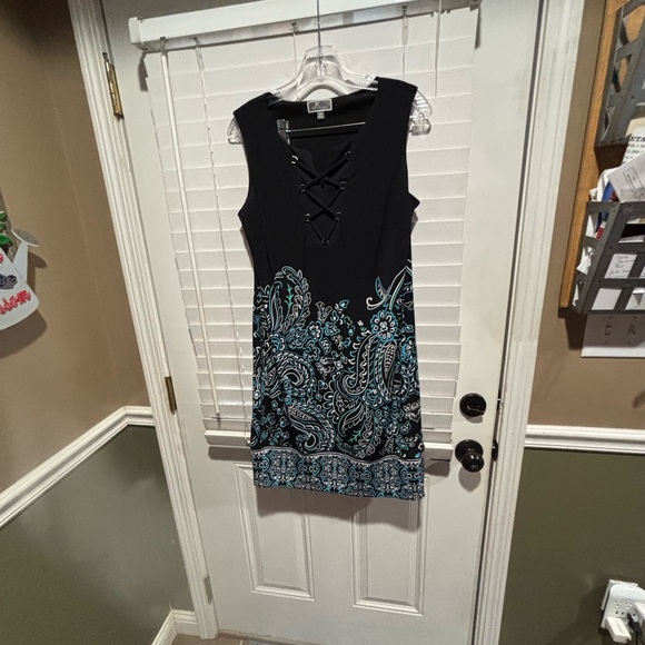 JM Collection Dresses & Skirts - JM Collection Black and Blue Lace-Up Midi Dress